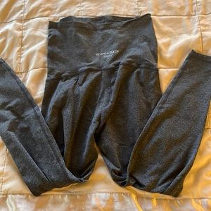 Beyond the Bump medium maternity pants full length gray leggings